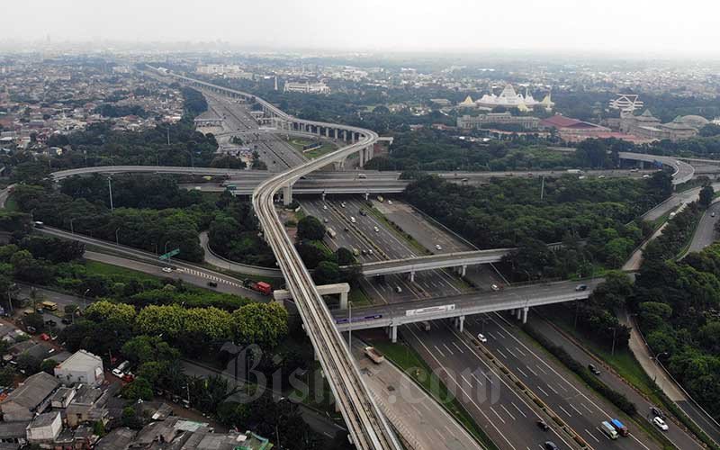  TRAFIK JALAN TOL TURUN