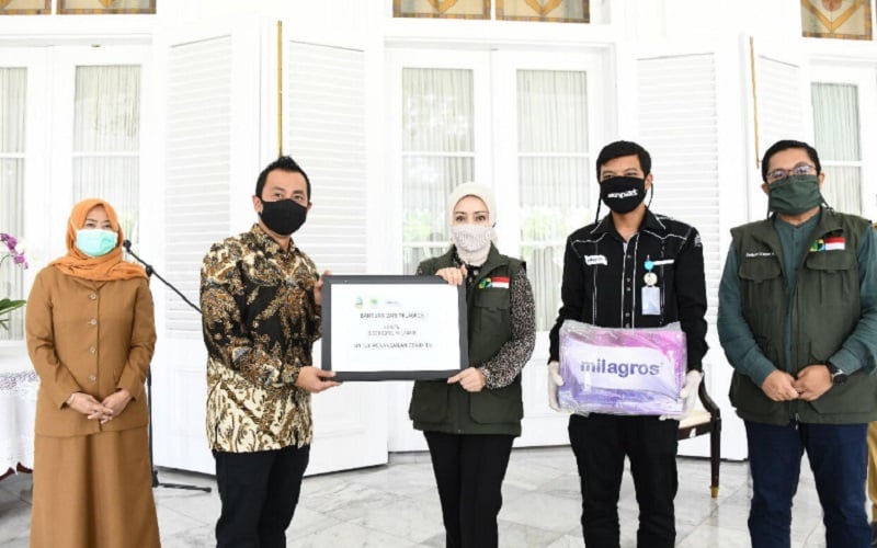  Askrida Salurkan Bantuan APD untuk Tenaga Medis COVID-19 di Jabar