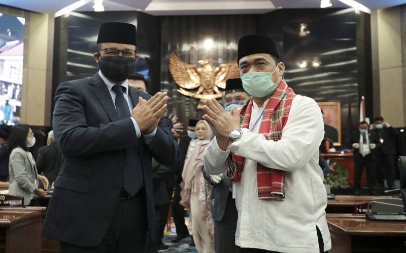  Jokowi Lantik Ahmad Riza Patria Pakai Protokol Covid-19