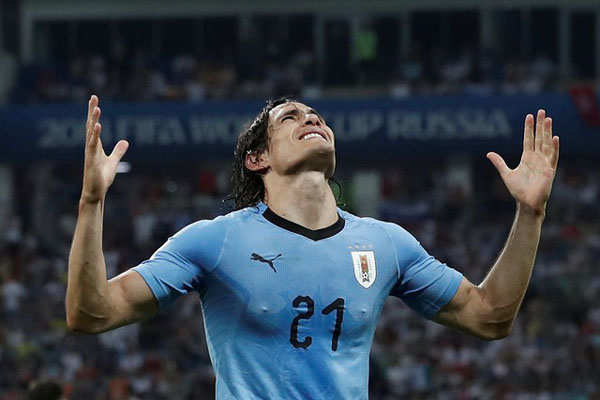  Edinson Cavani ke Sao Paulo Bukan Utopia