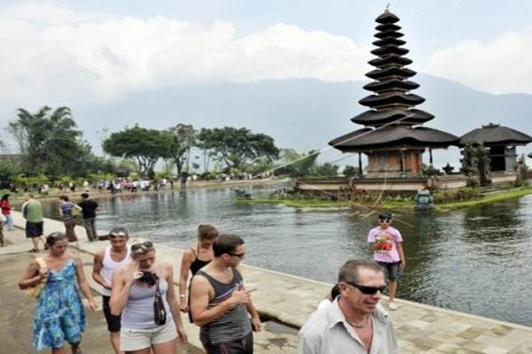  Ini Komentar Gugus Tugas Soal Turis Asing di Bali Tanpa Masker