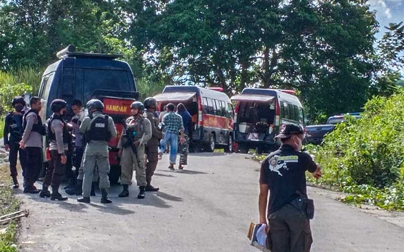  BAKU TEMBAK DI POSO