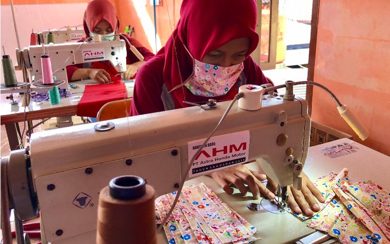  Galang Solidaritas, Mitra Binaan AHM Beralih Produksi Masker