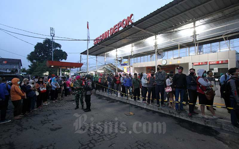  Batasi Penumpang KRL, Pengamat Usul Sistem Voucher