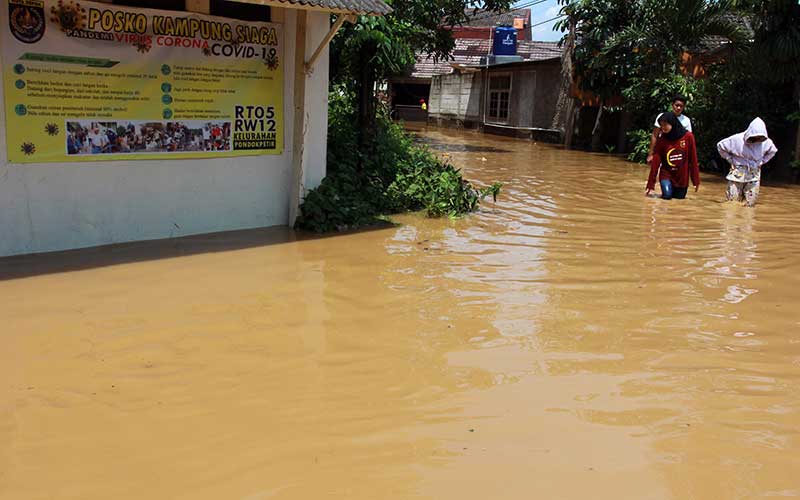  BANJIR DI VILA PAMULANG