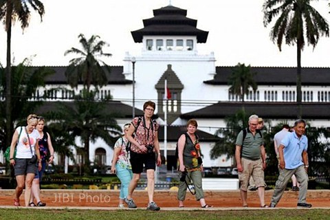  PSBB Bandung Berlaku Besok, Ini yang Dibatasi, Dilarang, dan Diperbolehkan