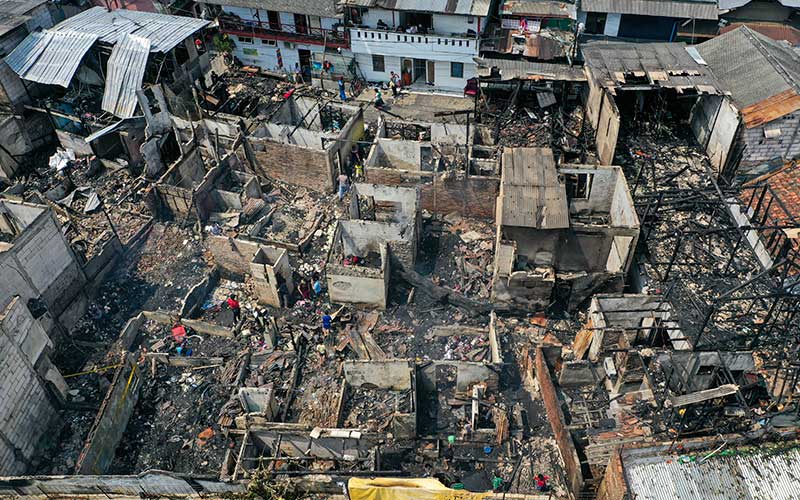  KEBAKARAN RUMAH DI JAKARTA BARAT