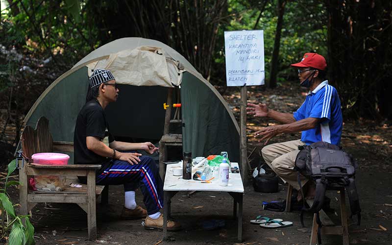  ISOLASI MANDIRI DI TENDA