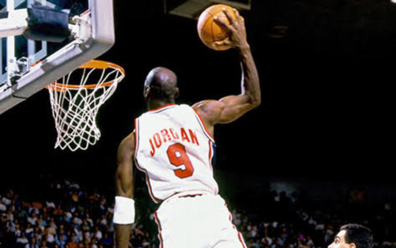  Jersey Michael Jordan di Olimpiade Barcelona 1992 Laku Miliaran Rupiah