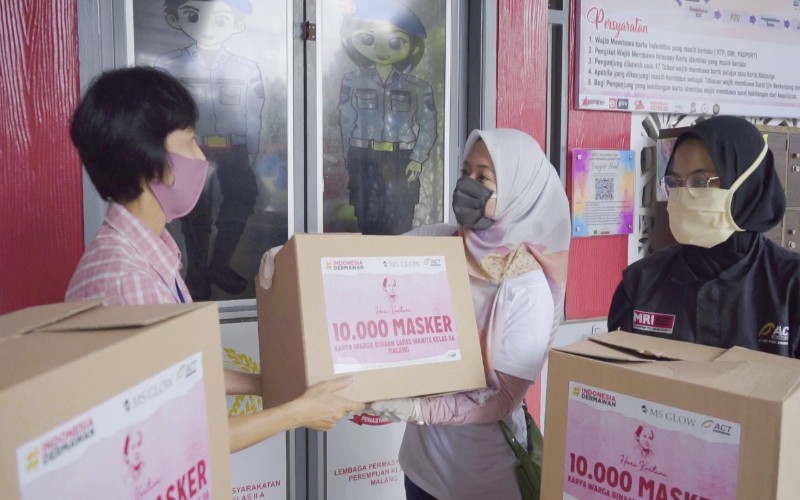  Warga Binaan Lapas Klas IIA Perempuan Malang Produksi 10.000 Masker
