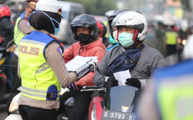  Hari Pertama PSBB Bandung Raya: Warga Belum Disiplin, Sosialisasi Harus Masif!