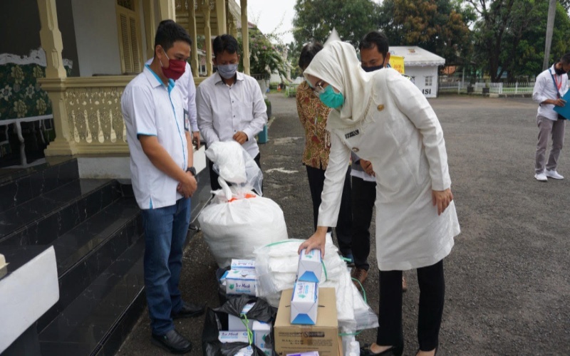  PJB Salurkan Bantuan ke Daerah Terdampak COVID-19