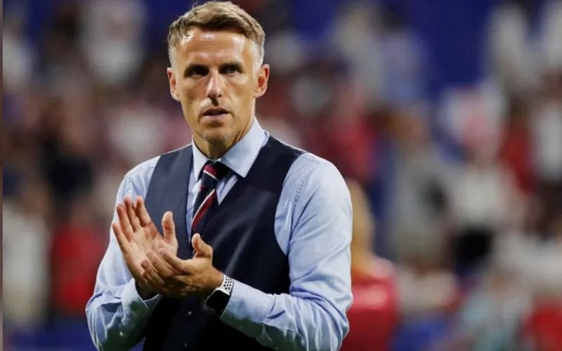  Phil Neville Mundur Sebagai Manajer Timnas Putri Inggris