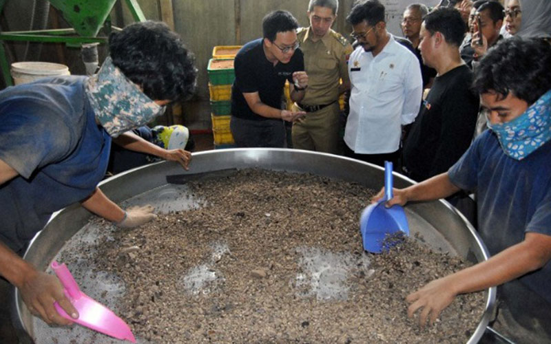  Kementan Fokus Pasok Bawang Putih, Gula dan Daging Sapi Impor