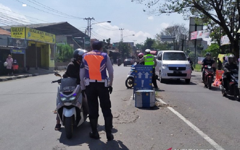  Sudah Ada 3.682 Kendaraan Dihalau Masuk Jabar