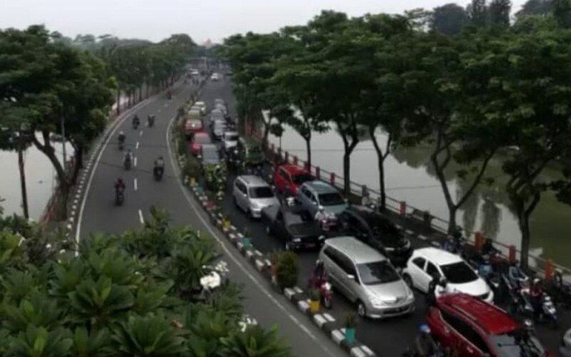  Kantor Tak Meliburkan Karyawan Saat PSBB Surabaya Bakal Disanksi