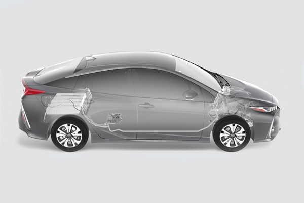  Penjualan Mobil Hibrida Toyota Tembus 15 Juta Unit