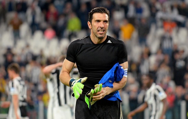  Selebrasi Buffon Terhadap Gol Dybala Dinilai Berlebihan