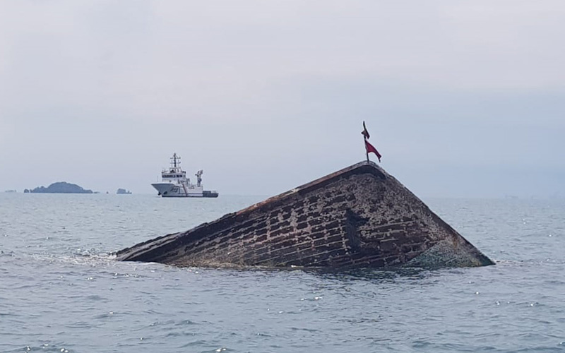  Kapal Terbalik di Selat Singapura, Kemenhub Amankan Perairan