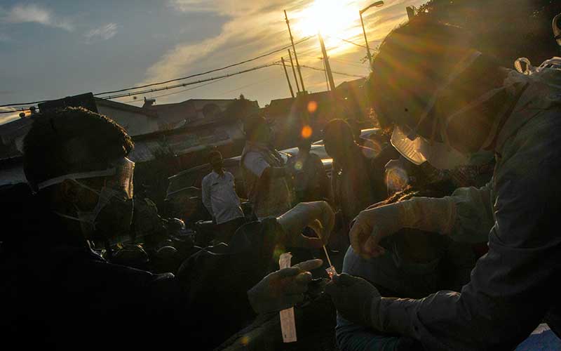  TES SWAB COVID-19 DI STASIUN BOGOR