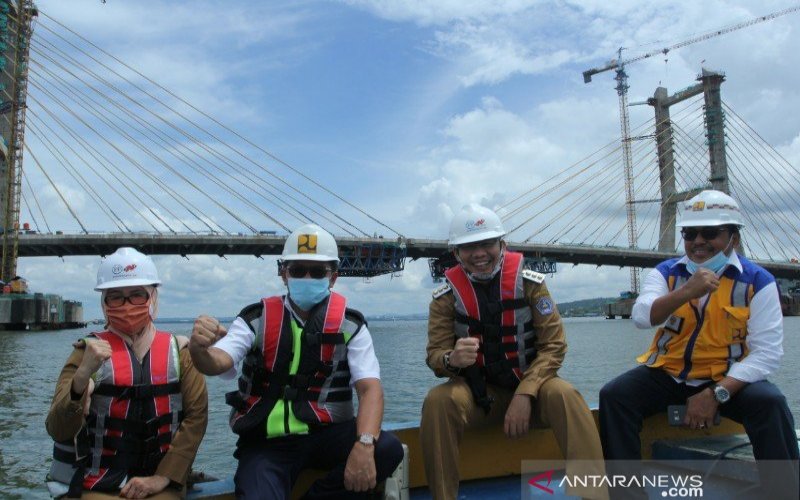  Dibangun Sejak 2015, Jembatan Teluk Kendari Selesai Tahun Ini
