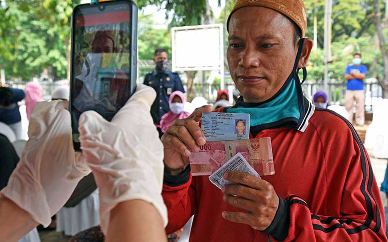  PENYALURAN BANSOS TUNAI