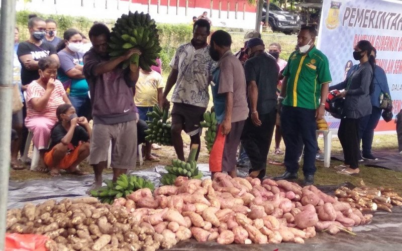  Pangan Lokal Papua, dari Sagu, Petatas, hingga Pokem Laris Manis