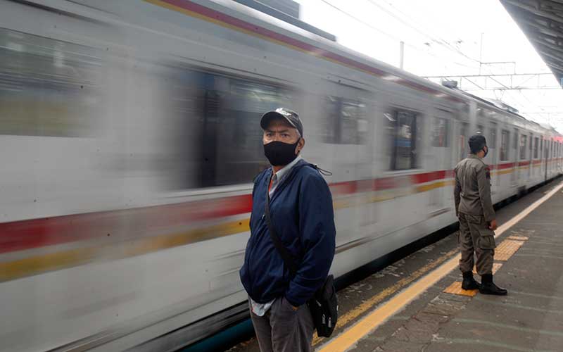  PENUMPANG KRL JABODETABEK WAJIB BAWA SURAT TUGAS