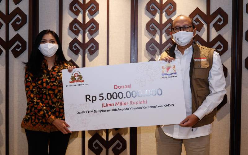  Kadin Salurkan Donasi Senilai Rp 5 Miliar dari Sampoerna untuk Rumah Sakit di Jawa Timur