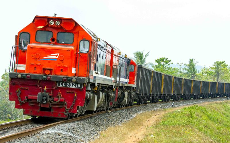  Ini Keunggulan Kereta Api Barang dalam Bisnis Logistik