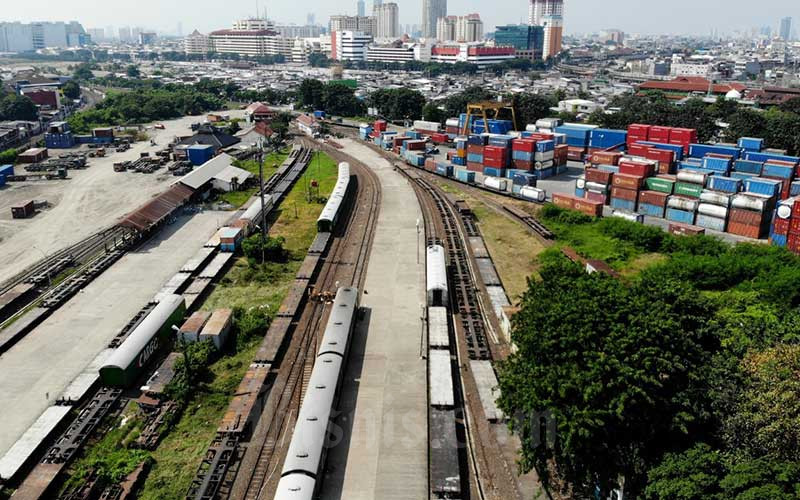  PENGIRIMAN MENGGUNAKAN KERETA MELONJAK