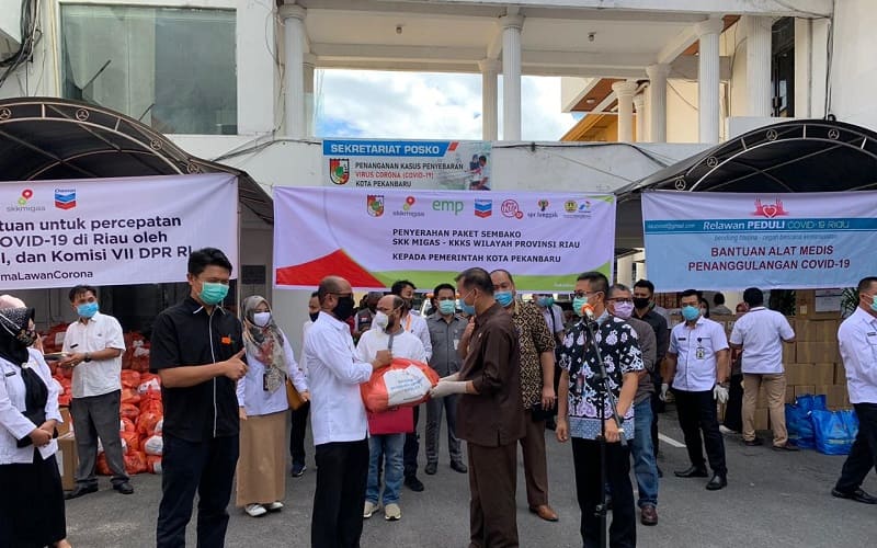  SKK Migas Sumbagut - KKKS Wilayah Riau Berikan Bantuan Paket Sembako