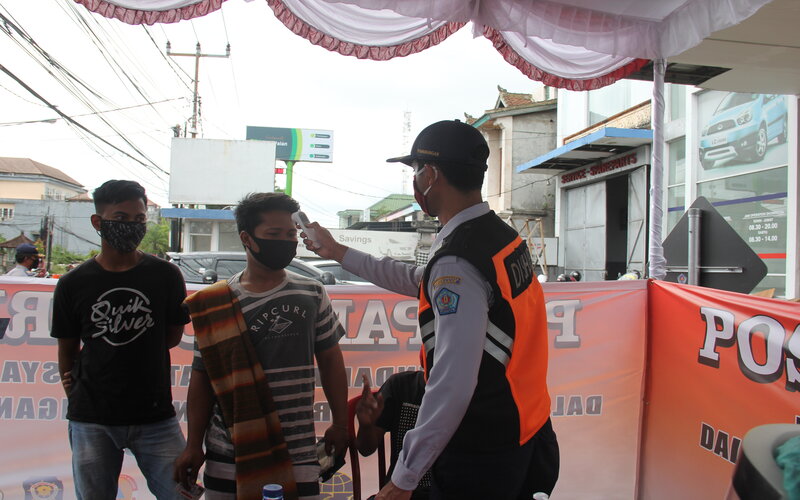  Pembatasan Kegiatan Masyarakat Kota Denpasar, Petugas Kekurangan Alat