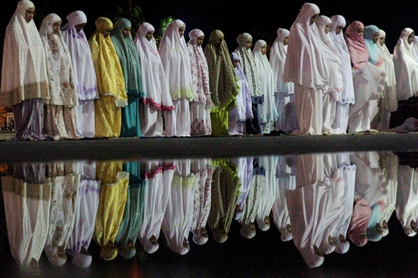  Pemprov Jateng: Izin Salat Idulfitri di Masjid dan Jalan Hoax!