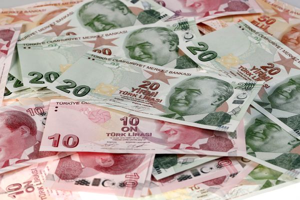 Uang lira Turki./Reuters-Murad Sezer