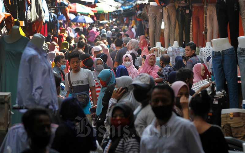  Cegah Penumpukan Warga, Satpol PP Jaga Kawasan Tebet Utara