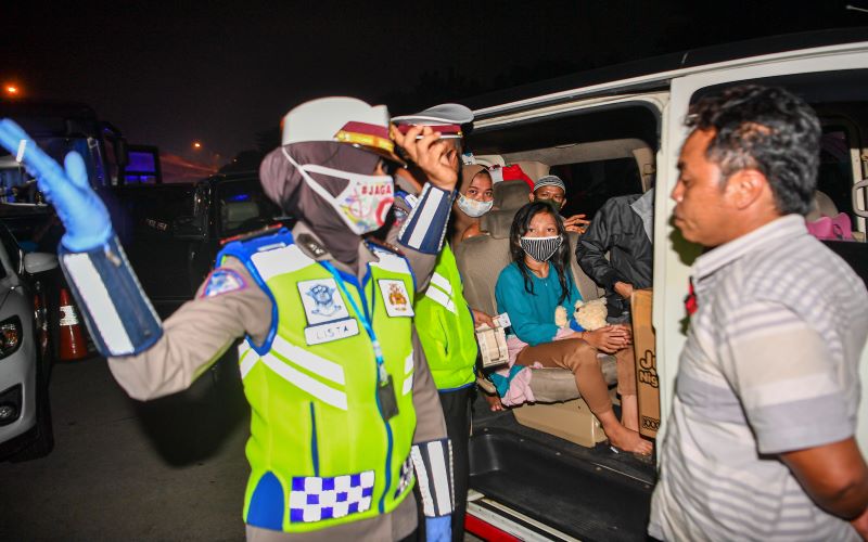  Polisi Putarbalikkan 72.000 Lebih Kendaraan Pemudik di Jabar