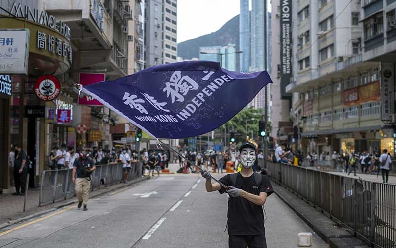  Hong Kong Kembali Memanas, Inilah Foto-Foto Bentrokan Saat Demonstrasi