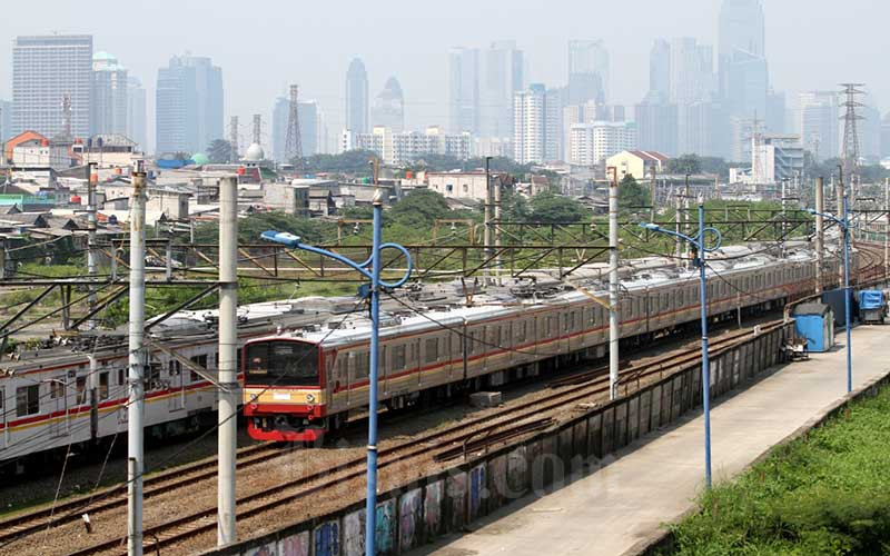  Hari Ini, KRL Beroperasi Normal dengan Physical Distancing