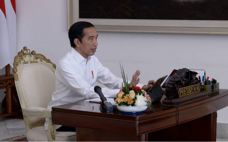 Presiden Joko Widodo dalam rapat terbatas yang digelar melalui telekonferensi di Istana Kepresidenan Bogor, Jawa Barat, Senin (4/5/2020)./www.covid19.go.id