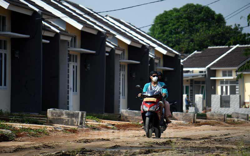  MANAJEMEN PEMASARAN : Strategi & Gimik Emiten Properti