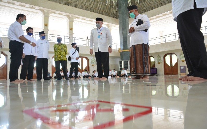  Jelang New Normal, Pemkab Tangerang Gelar Simulasi Pembukaan Masjid