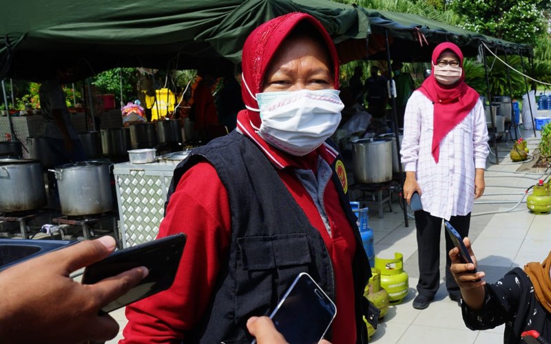  Risma Sesalkan Bantuan 2 Unit Lab Mobile PCR Dialihkan ke Daerah Lain