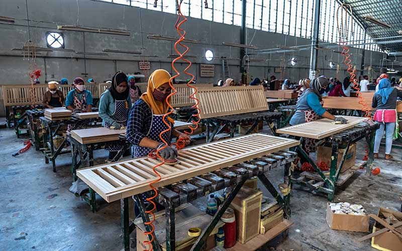  EKSISTENSI INDUSTRI FURNITUR DI TENGAH PANDEMI