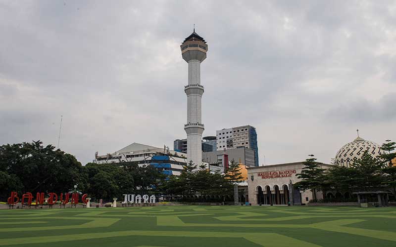  Besok Masjid Pusdai Bisa Dipakai Salat Jumat, Masjid Raya Bandung Belum