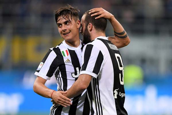  Higuain Dipastikan Hanya Sampai Akhir Musim di Juventus