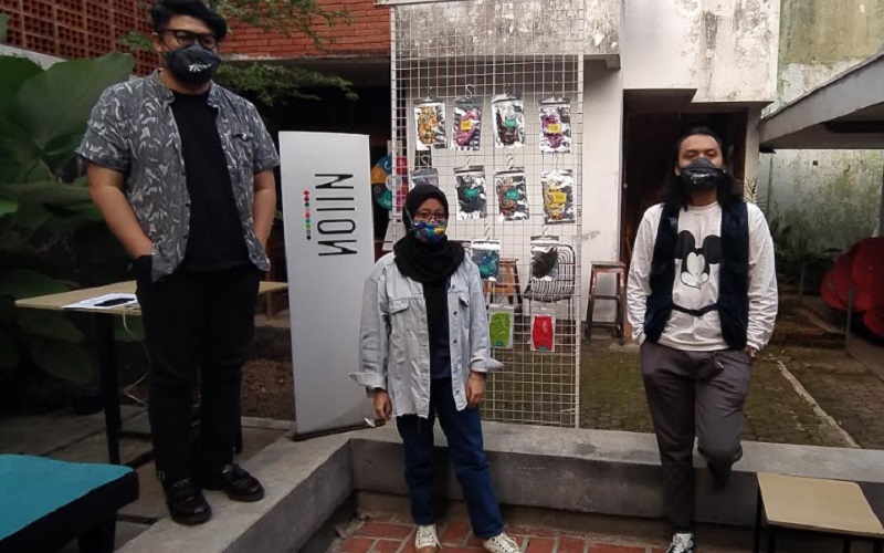  Strategi Bertahan di Masa Pandemi Covid-19 Lewat Masker Nyentrik Ala NIION