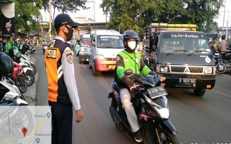  PSBB Transisi Jakarta: 367 Personel Pantau Hari Pertama Masuk Kantor di Jaksel