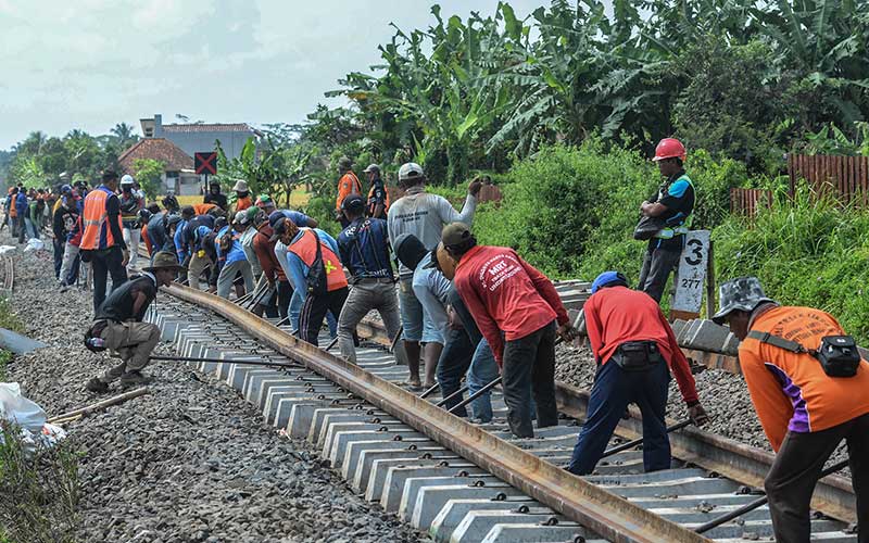  PENINGKATAN JALUR KERETA API SELATAN JAWA
