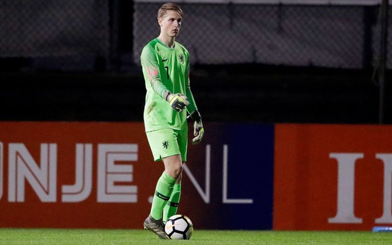  Manchester City Boyong Penjaga Gawang 16 Tahun dari Utrecht